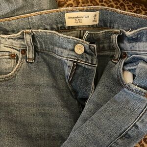 Abercrombie & Fitch High Rise Jeans - Light Blue